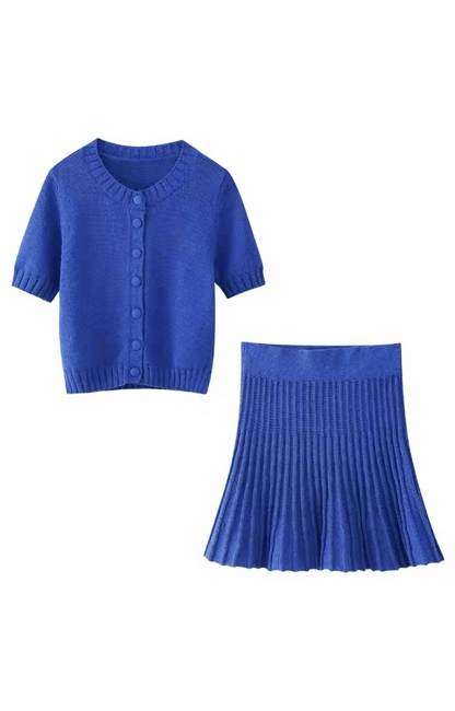 Set de Dos Piezas en Tejido Blusa con Botones y Falda Corta Done